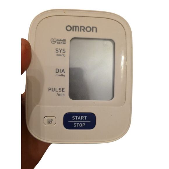 OMRON BP7100 Series 3 Upper Arm Blood Pressure Monitor Free Shipping - Picture 16 of 16